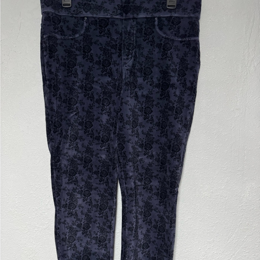 Floral Patterned Blue Leggings
